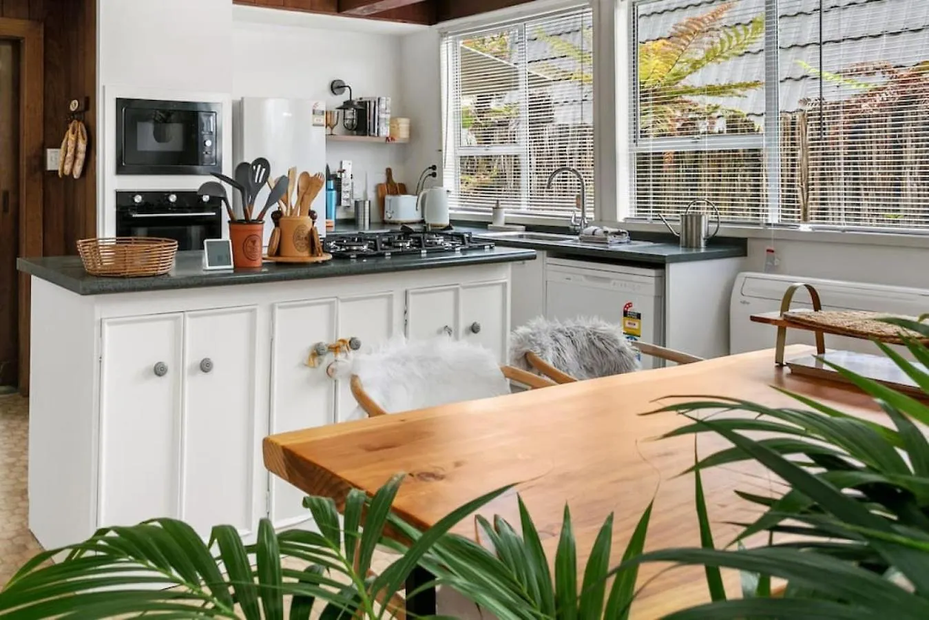 Cozy 3Br Home, Walk To Taupo And Playground